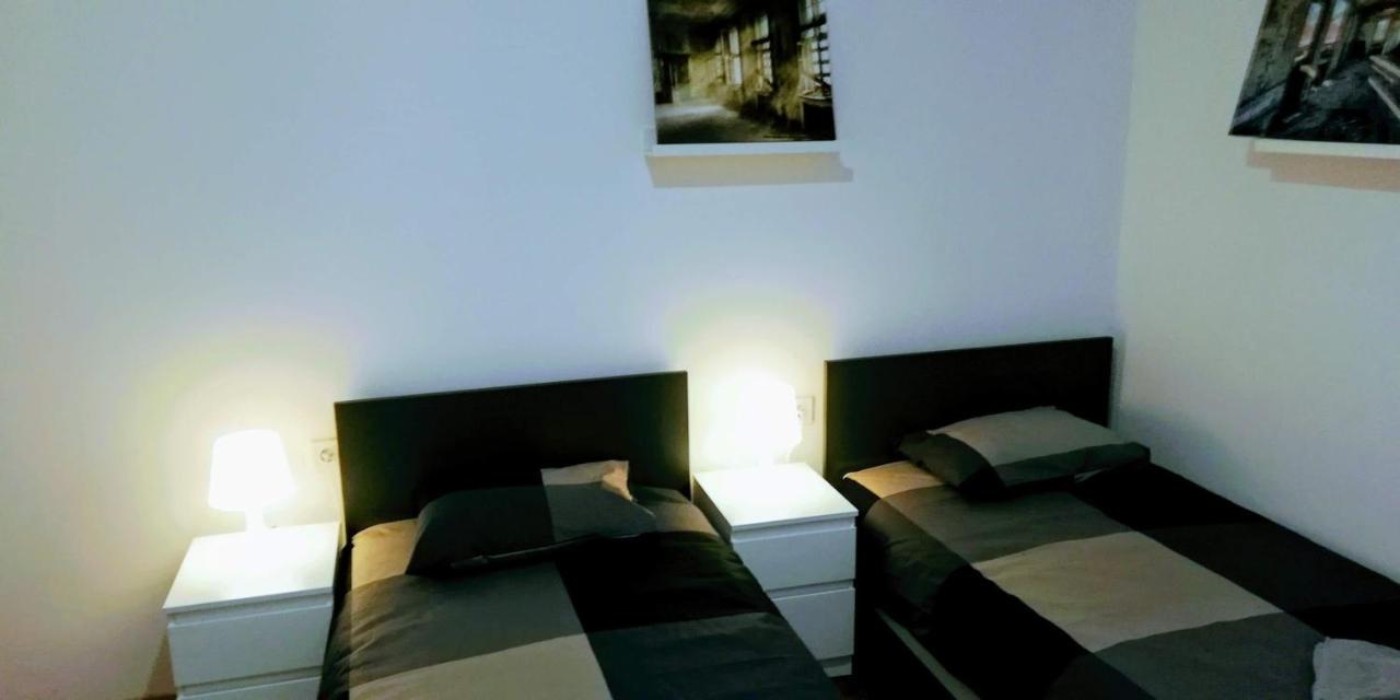 Pula Center Green Park Apartments And Rooms Εξωτερικό φωτογραφία