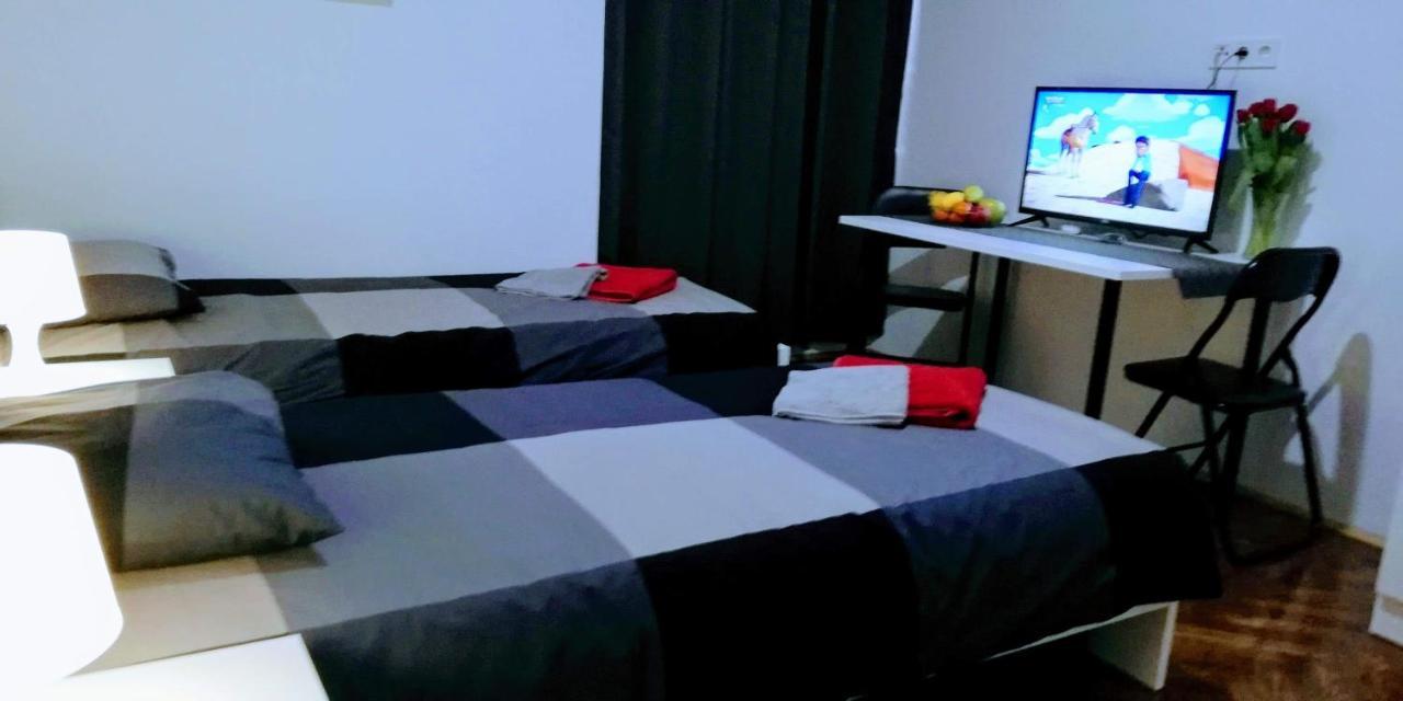 Pula Center Green Park Apartments And Rooms Εξωτερικό φωτογραφία