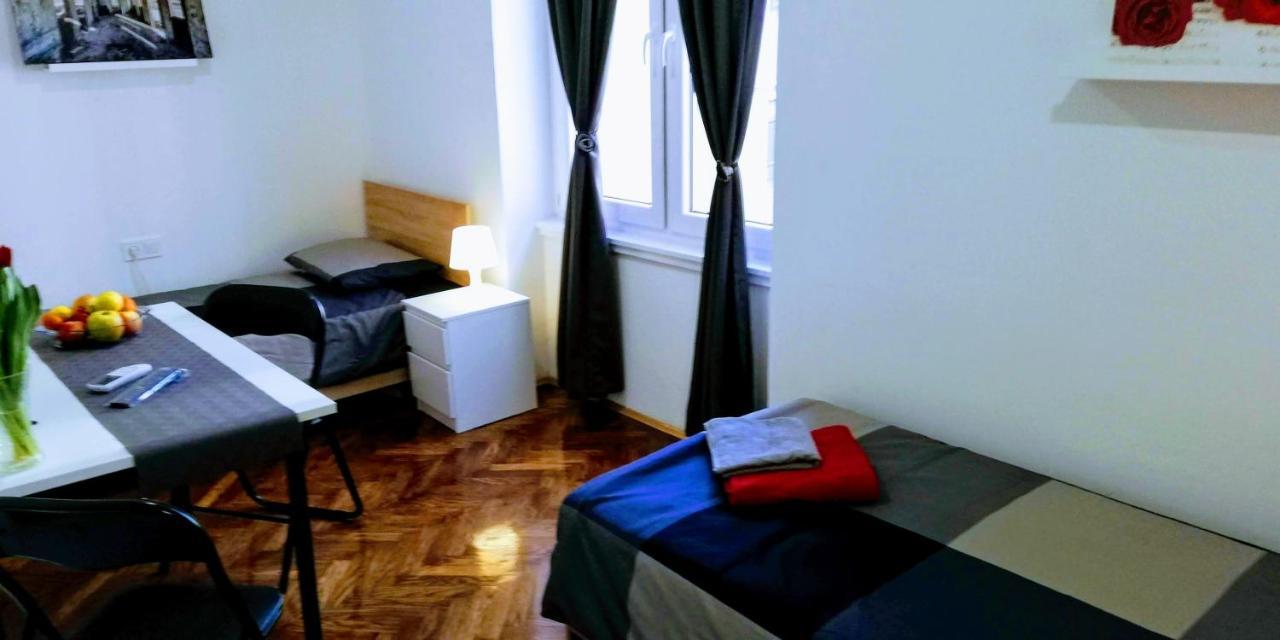 Pula Center Green Park Apartments And Rooms Εξωτερικό φωτογραφία