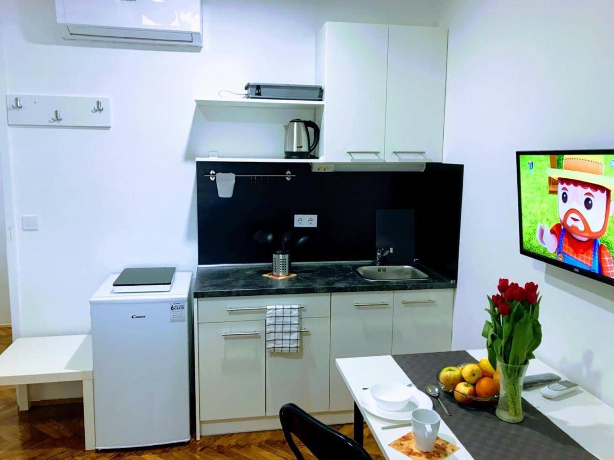 Pula Center Green Park Apartments And Rooms Εξωτερικό φωτογραφία