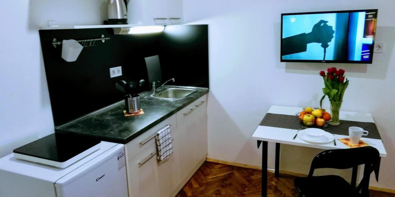 Pula Center Green Park Apartments And Rooms Εξωτερικό φωτογραφία