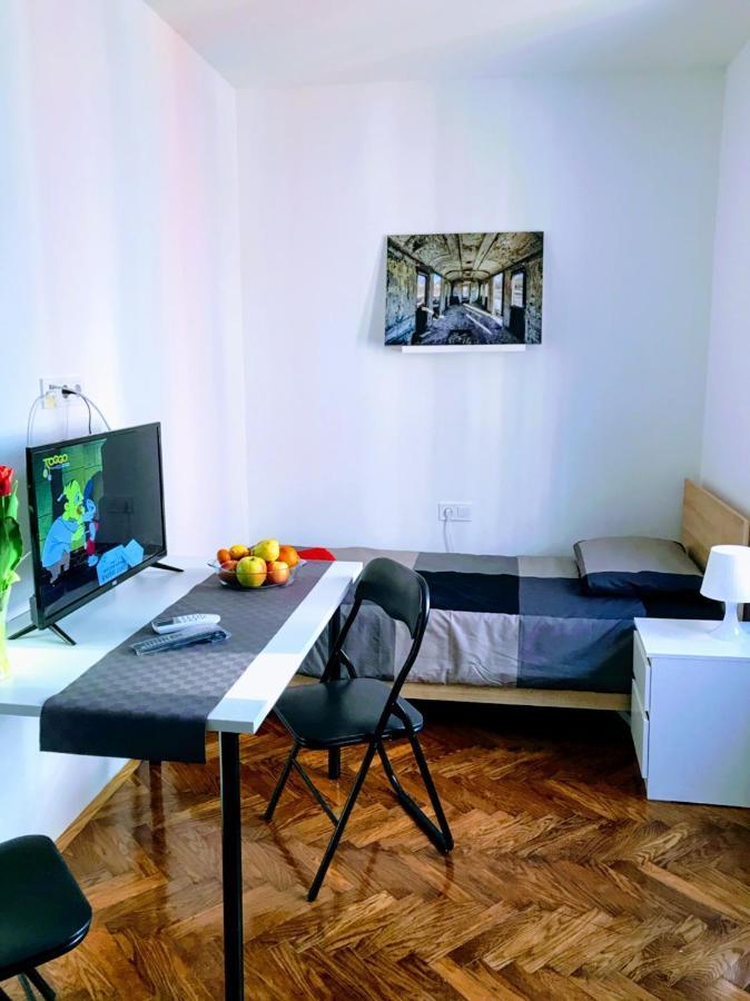 Pula Center Green Park Apartments And Rooms Εξωτερικό φωτογραφία