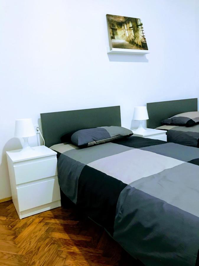 Pula Center Green Park Apartments And Rooms Εξωτερικό φωτογραφία