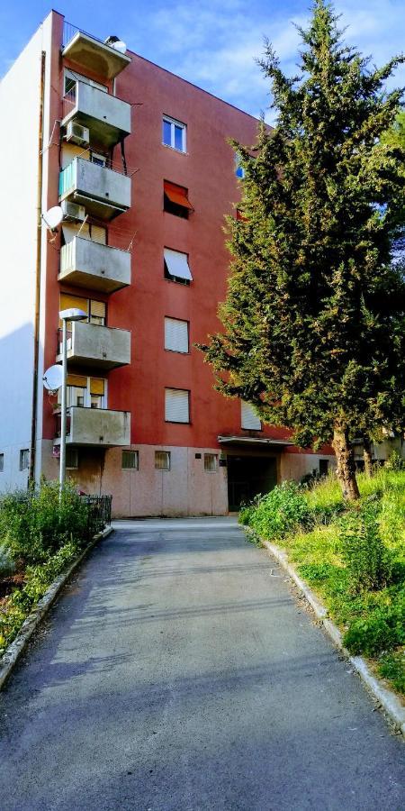 Pula Center Green Park Apartments And Rooms Εξωτερικό φωτογραφία